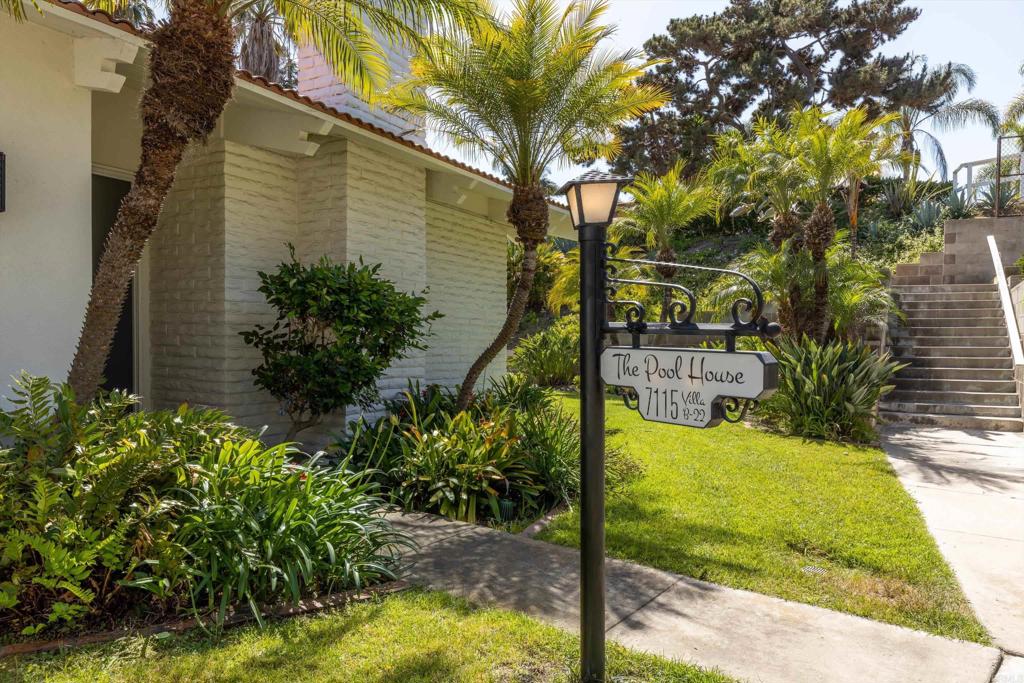 7115 Estrella De Mar B