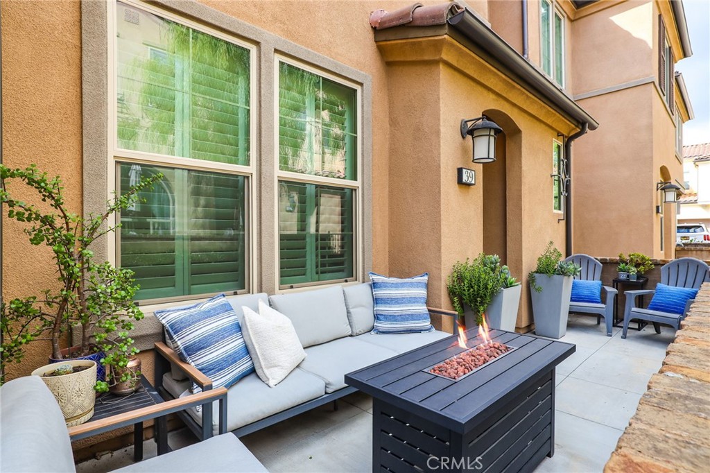 THE ROWE - Residential