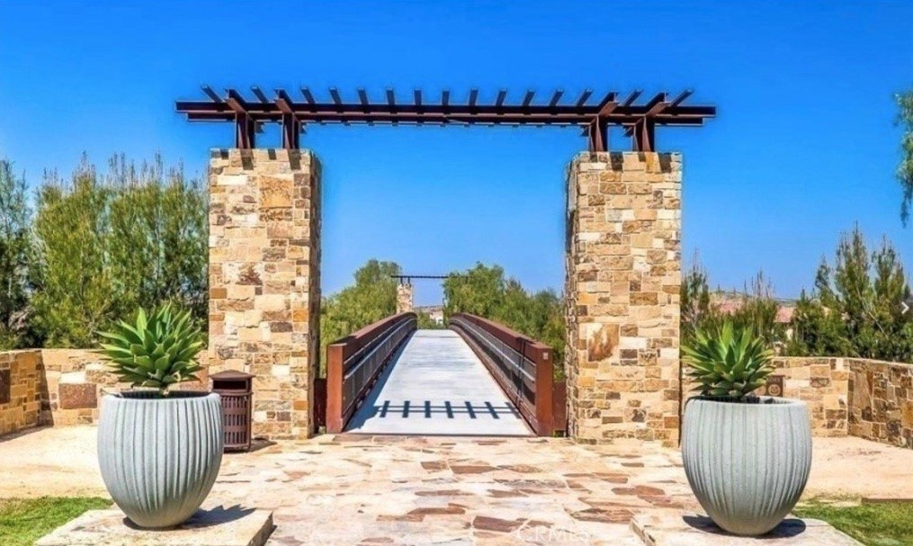 THE ROWE - Residential