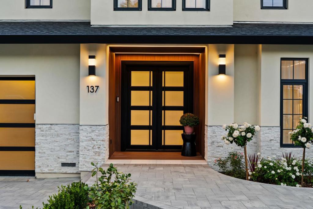 137 Oakview Drive