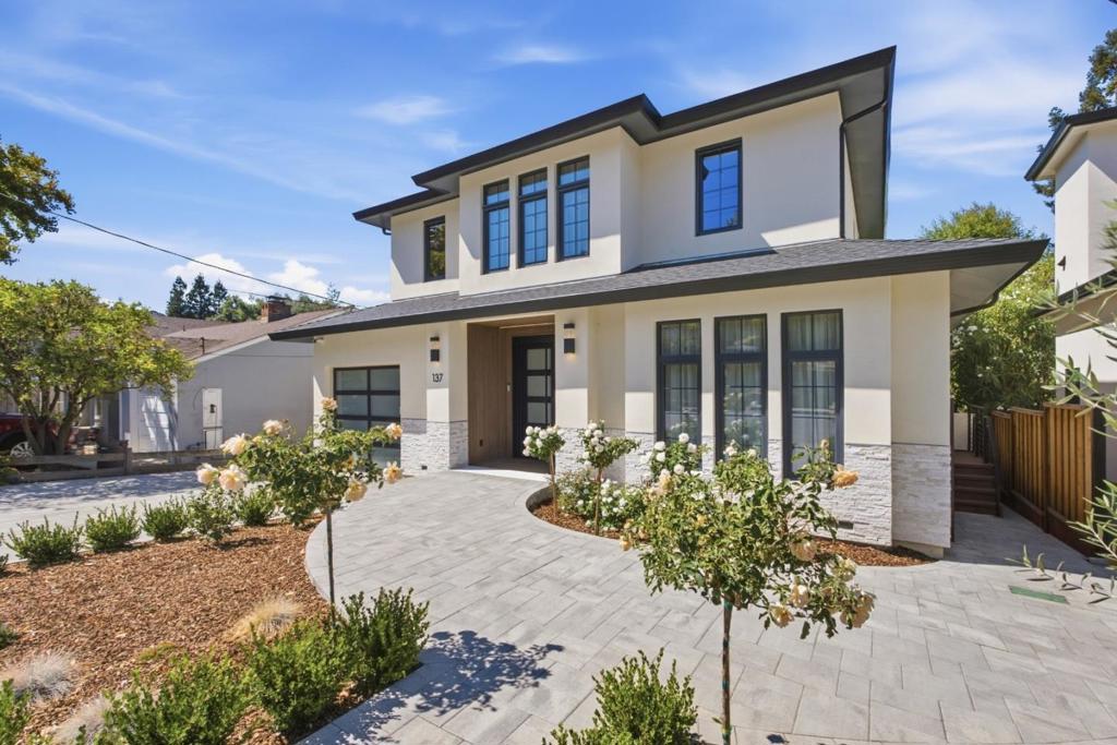 137 Oakview Drive