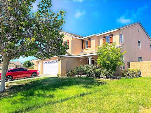 Photo of 39883 Penina WAY, Palmdale, CA 93551 (MLS # SR26104890)