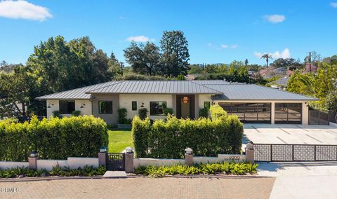 Photo of 4909 Gould Avenue, La Canada Flintridge, CA 91011 (MLS # P1-27711)