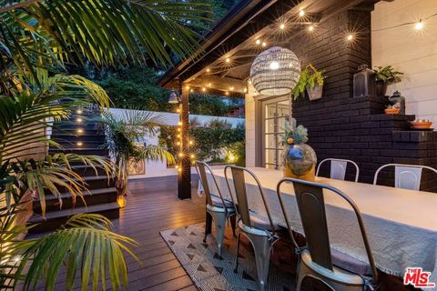 Photo of 12208 Laurel Terrace Dr, Studio City, CA 91604 (MLS # 26636519)