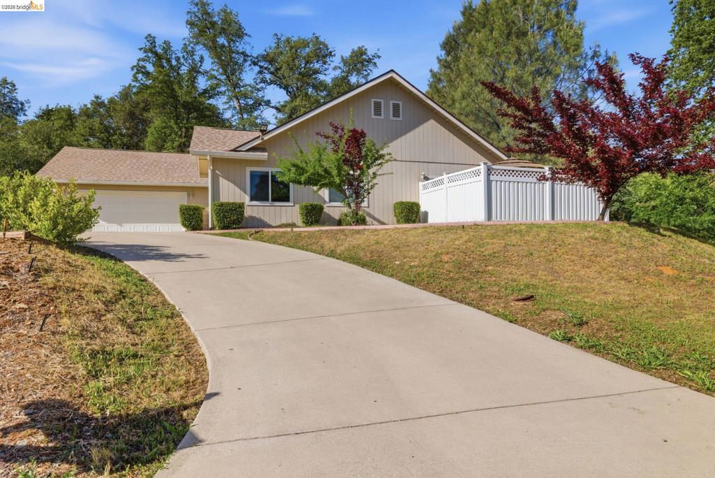 18272 Cara Lane