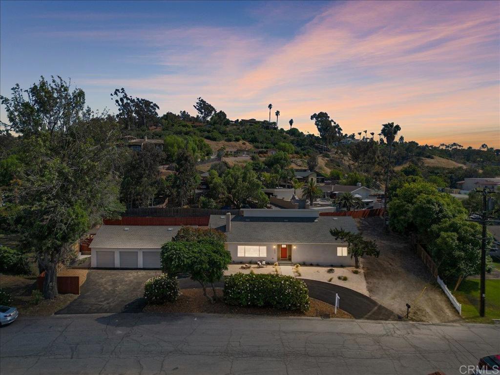 3834 Valle Verde Street