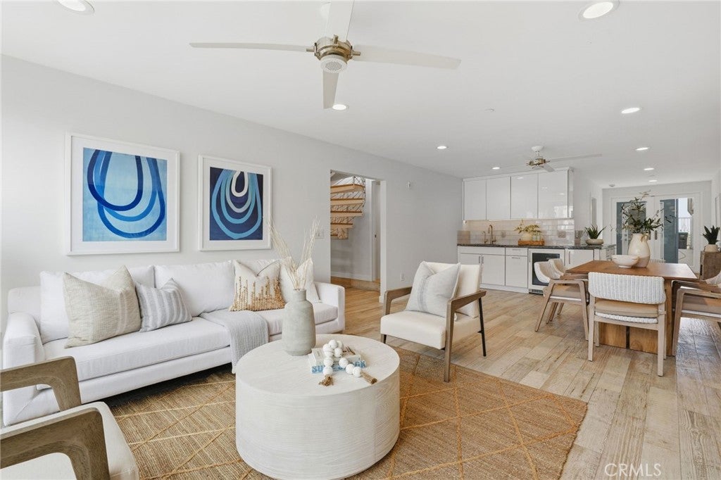 419 E Balboa, Newport Beach CA 92661 - Photo 21