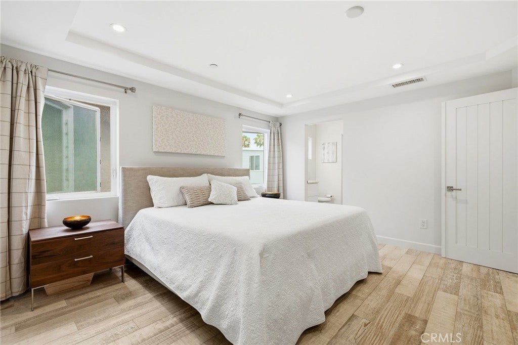 419 E Balboa, Newport Beach CA 92661 - Photo 10