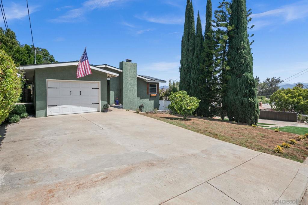 952 W 5th Ave