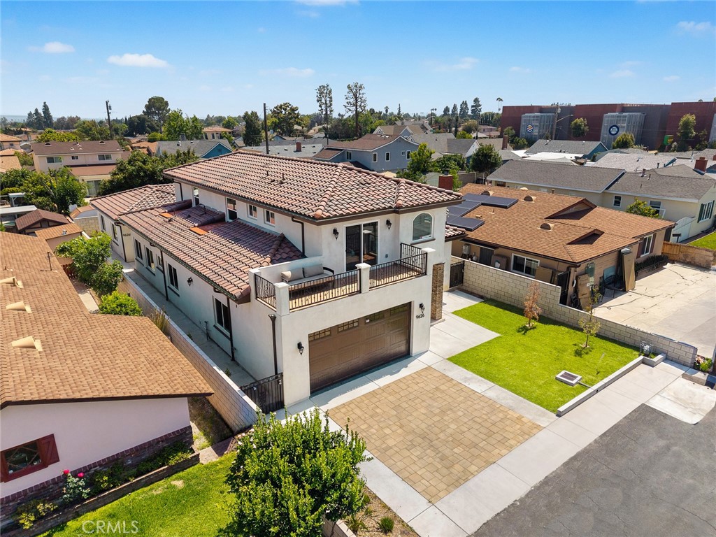Properties 3 9626 Ancourt Street
