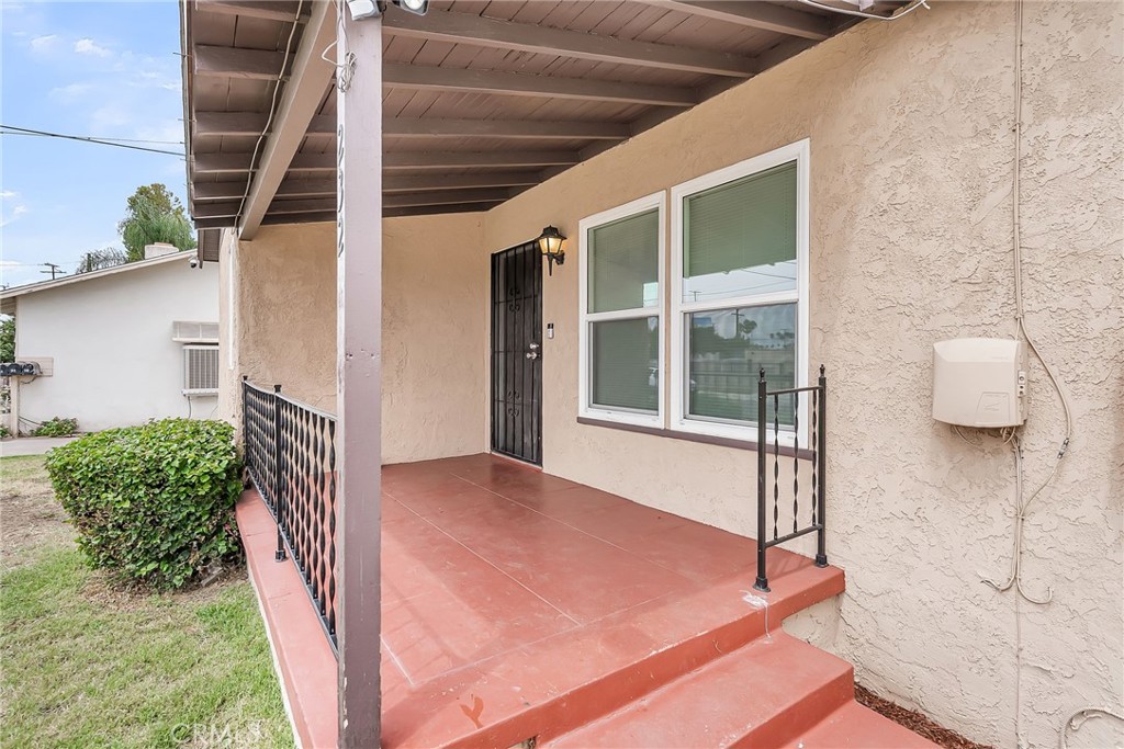 232 W 23rd Street