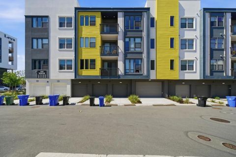 Photo of 44908 Wisdom Road #203, Fremont, CA 94538 (MLS # ML82033591)