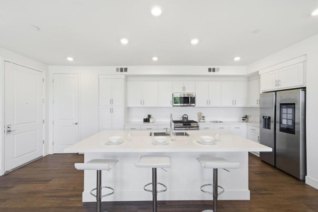 44908 Wisdom Road 203