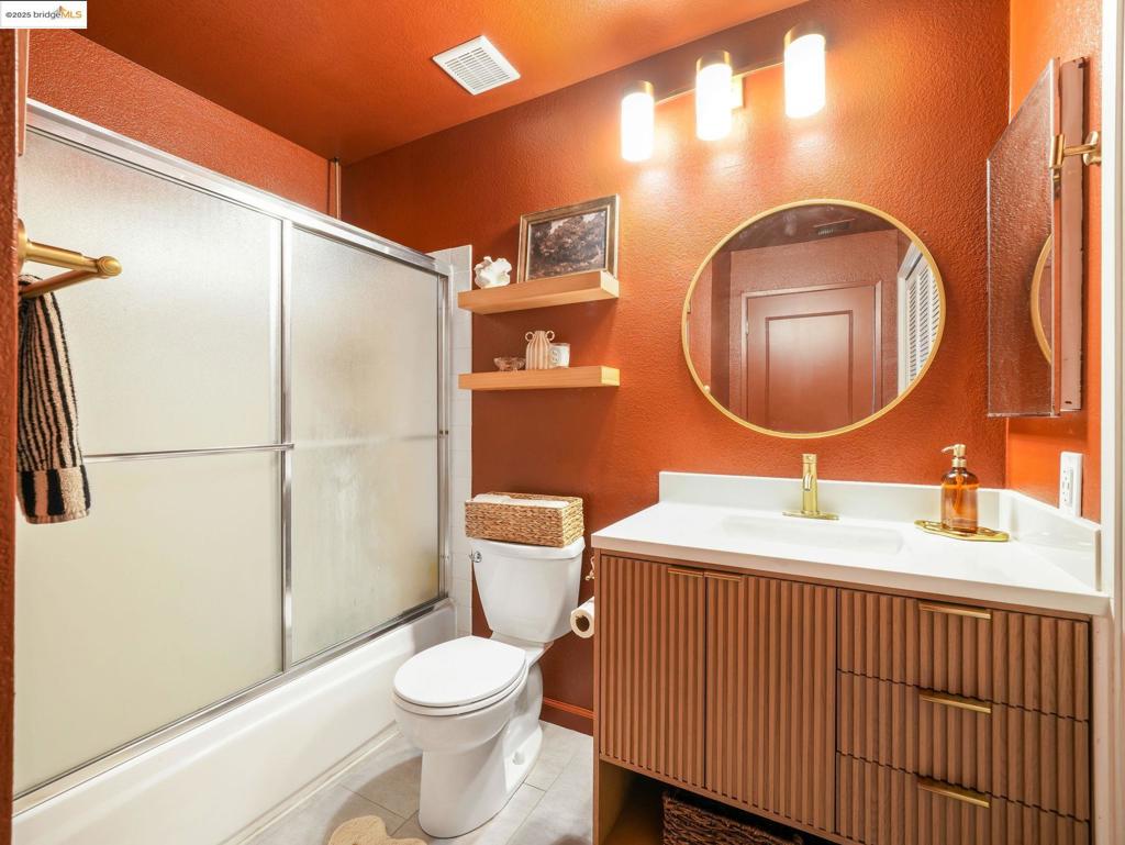 REFUGIOVAR - Residential Lease