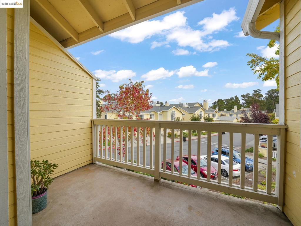 REFUGIOVAR - Residential Lease