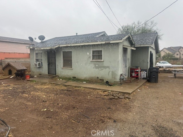 Discover the potential in this 3 bedroom, 1 bath home located in the heart of Moreno Valley. Perfect for investors, flippers, or the buyers looking to build instant equity. The property needs some TLC but offers endless possibilities to remodel and make it your own. Spacious lot with room to expand or add value though upgrades. Seller is open to carrying paper, making this a rare opportunity with flexible terms. Don't miss out on one of the most affordable single family homes in the area!