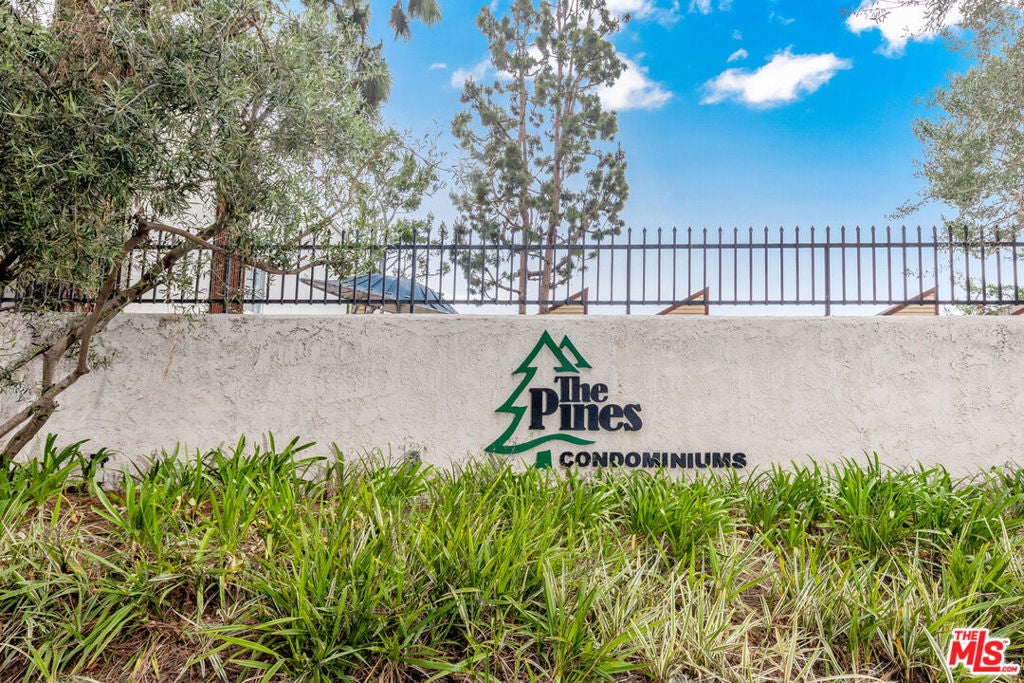5950 Canterbury Drive C209