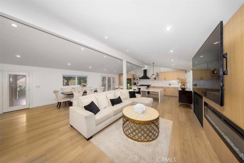 12746 Martha Ann Dr