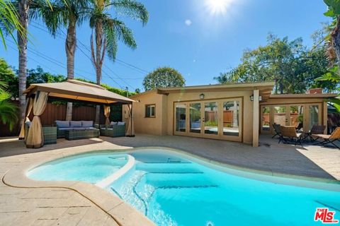 Photo of 11331 Isleta Street, Los Angeles, CA 90049 (MLS # 26649549)