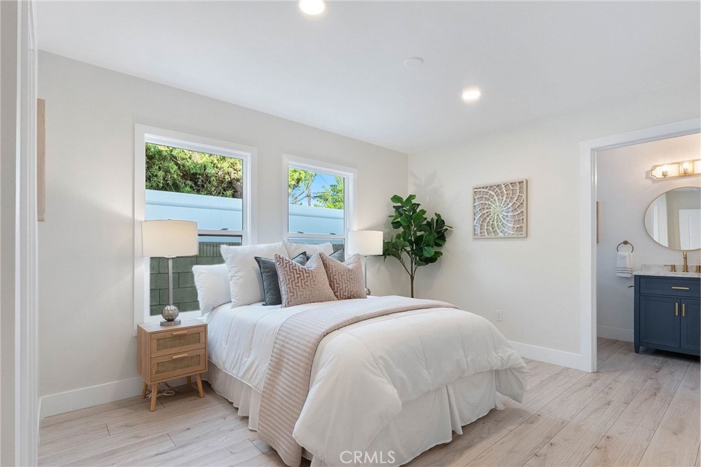 Los Altos/South of Fwy (LSF) - Residential Lease