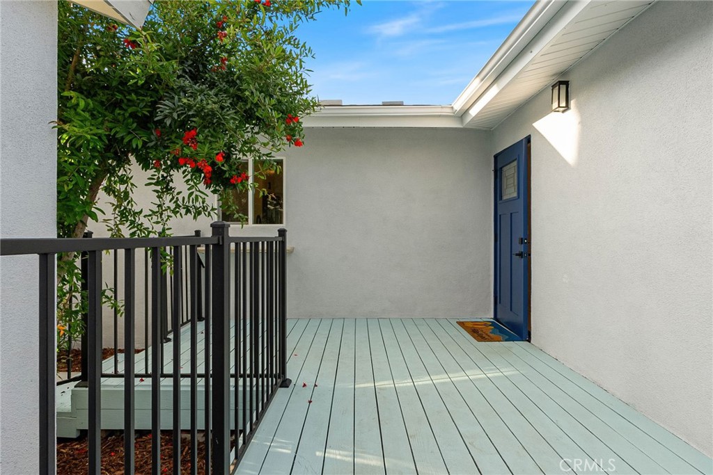 Los Altos/South of Fwy (LSF) - Residential Lease