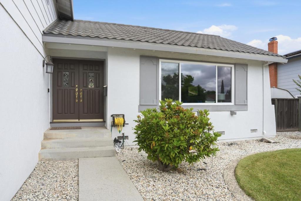 6165 Calle Del Conejo