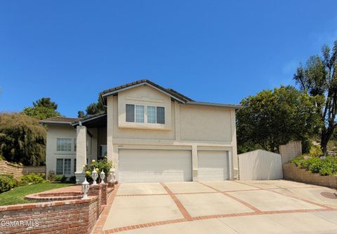 Photo of 2099 Ralley Court, Thousand Oaks, CA 91362 (MLS # 226002438)