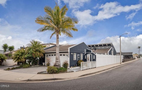 Tiny photo for 4624 Falkirk Bay, Oxnard, CA 93035 (MLS # V1-37799)