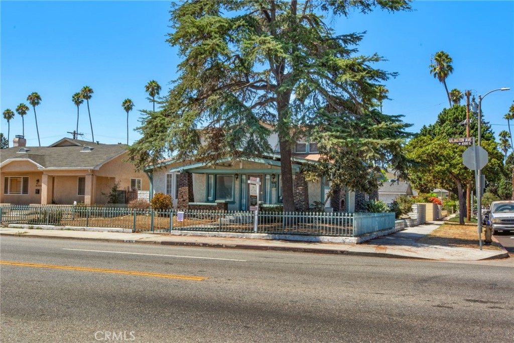 4301 Arlington Avenue