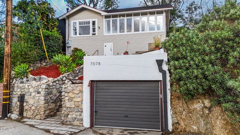 Photo of 7078 High Cliff Trail, Tujunga, CA 91042 (MLS # P1-26675)
