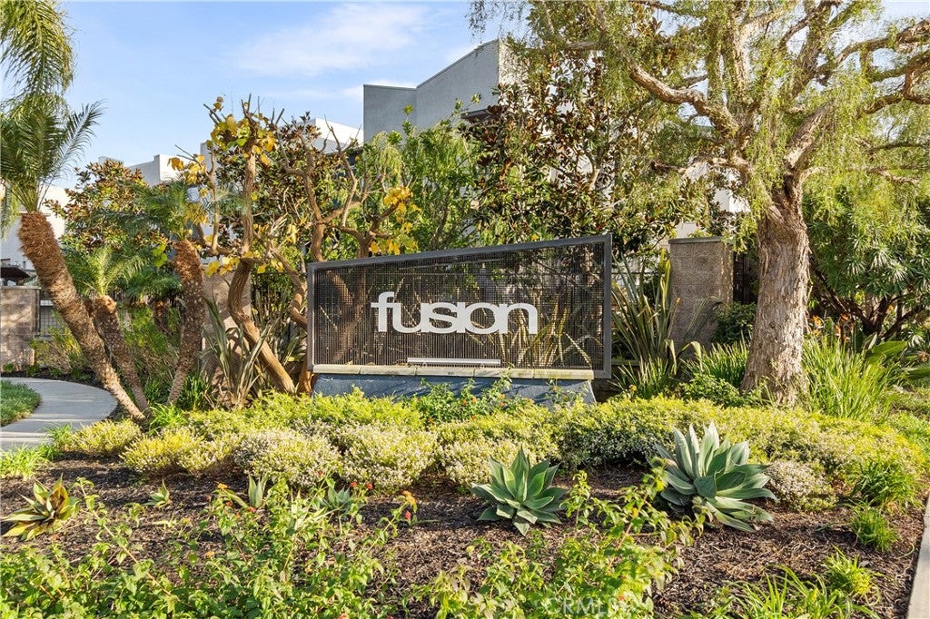 5410 149th Pl Pl 11, Hawthorne CA 90250