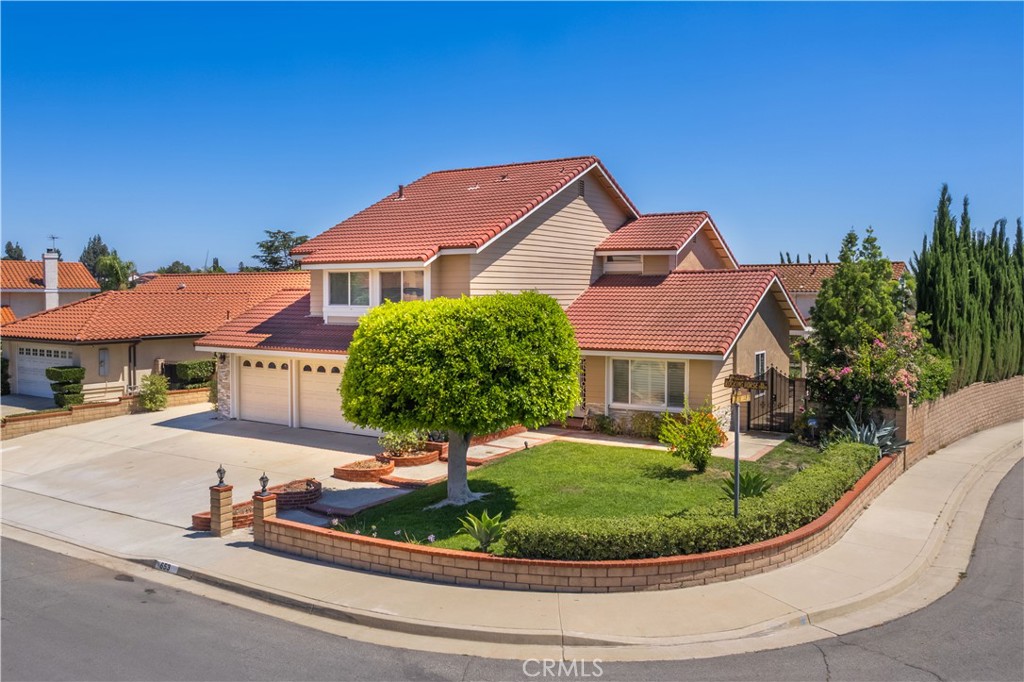 653 Rocking Horse Road