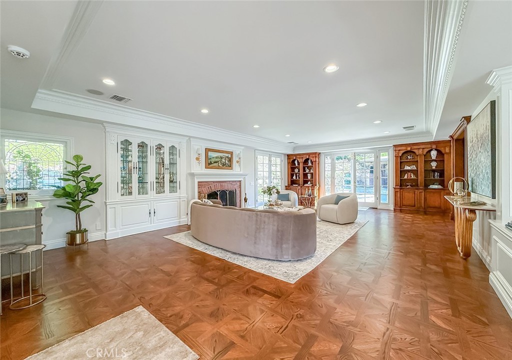 Custom NR (736) - Residential
