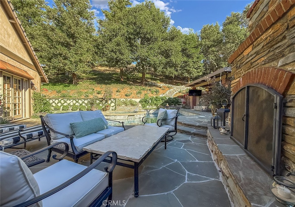 Custom NR (736) - Residential