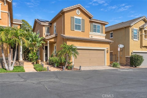 Photo of 28215 Clementine Drive, Saugus, CA 91350 (MLS # SR26204870)