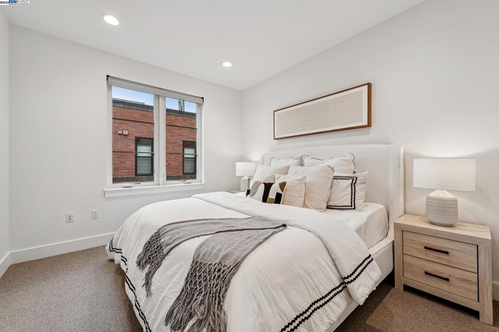 DOWNTOWN LAF - Residential