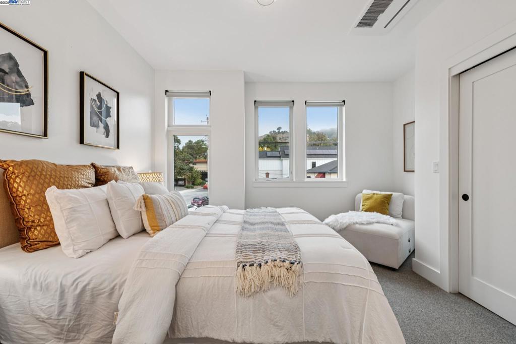 DOWNTOWN LAF - Residential