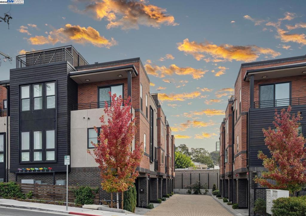 DOWNTOWN LAF - Residential