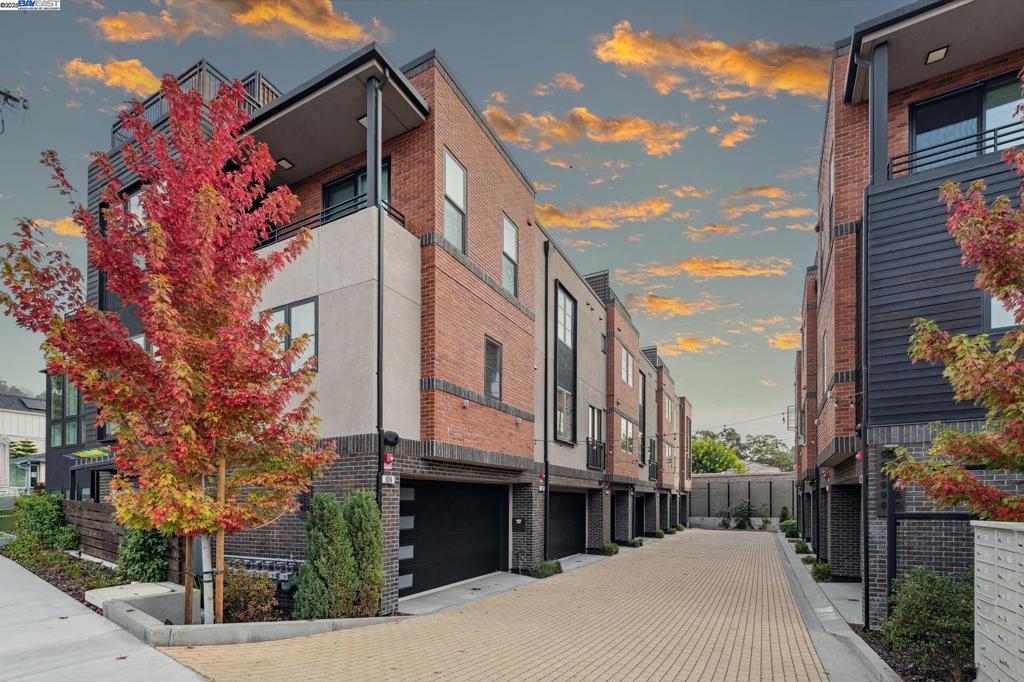 DOWNTOWN LAF - Residential