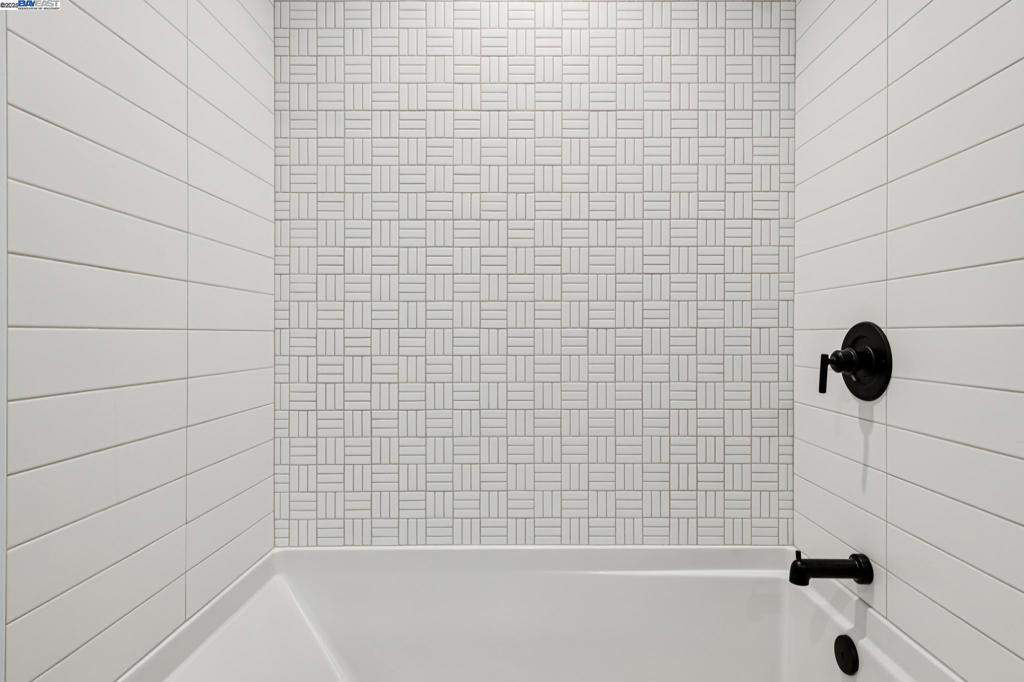 DOWNTOWN LAF - Residential