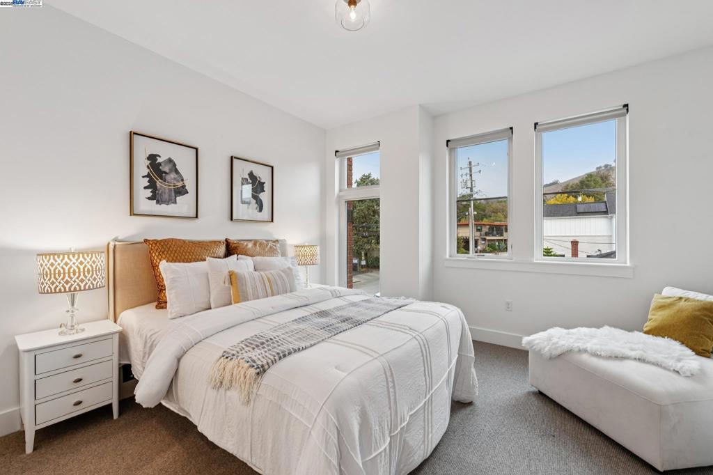 DOWNTOWN LAF - Residential