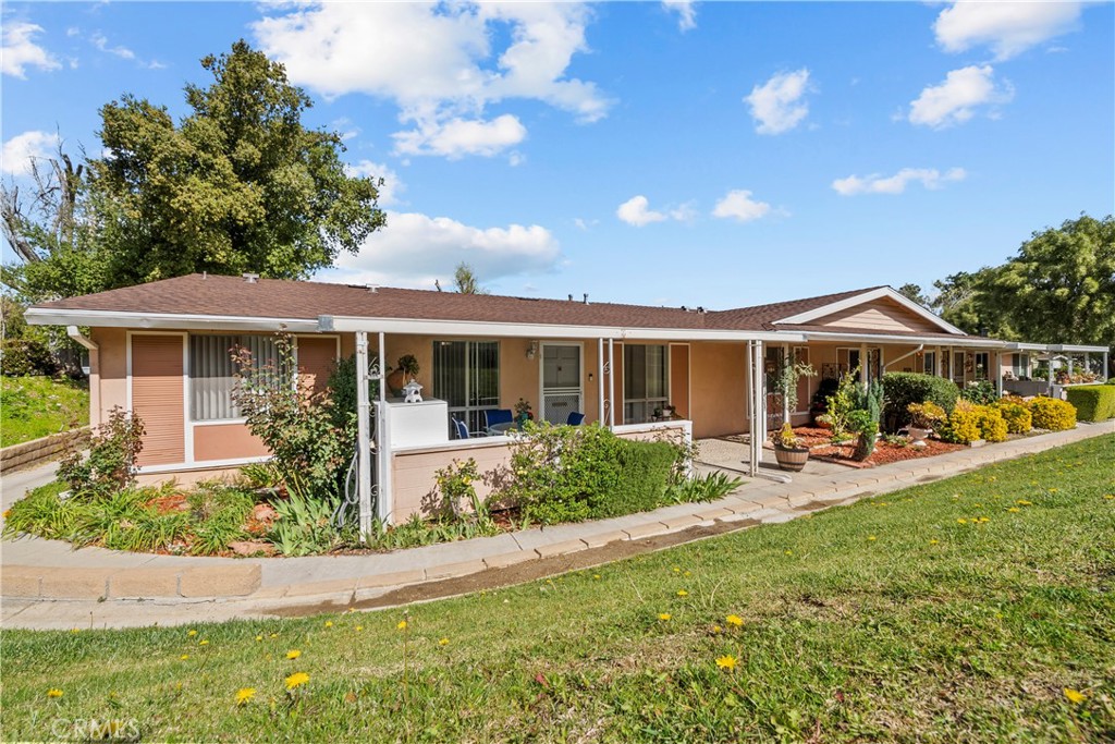 19156 Avenue Of The Oaks B