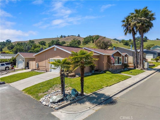 205 ISLAND VIEW DR, LAKEPORT, CA 95453 - Image 313085ee42d9f2ef4bf3ad14c752d74e/2092948200