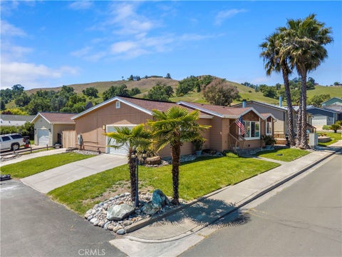 Photo of 205 Island View Dr, Lakeport, CA 95453 (MLS # LC26094214)