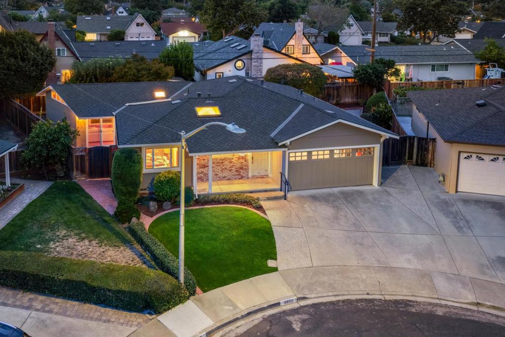 2820 Steinhart Court