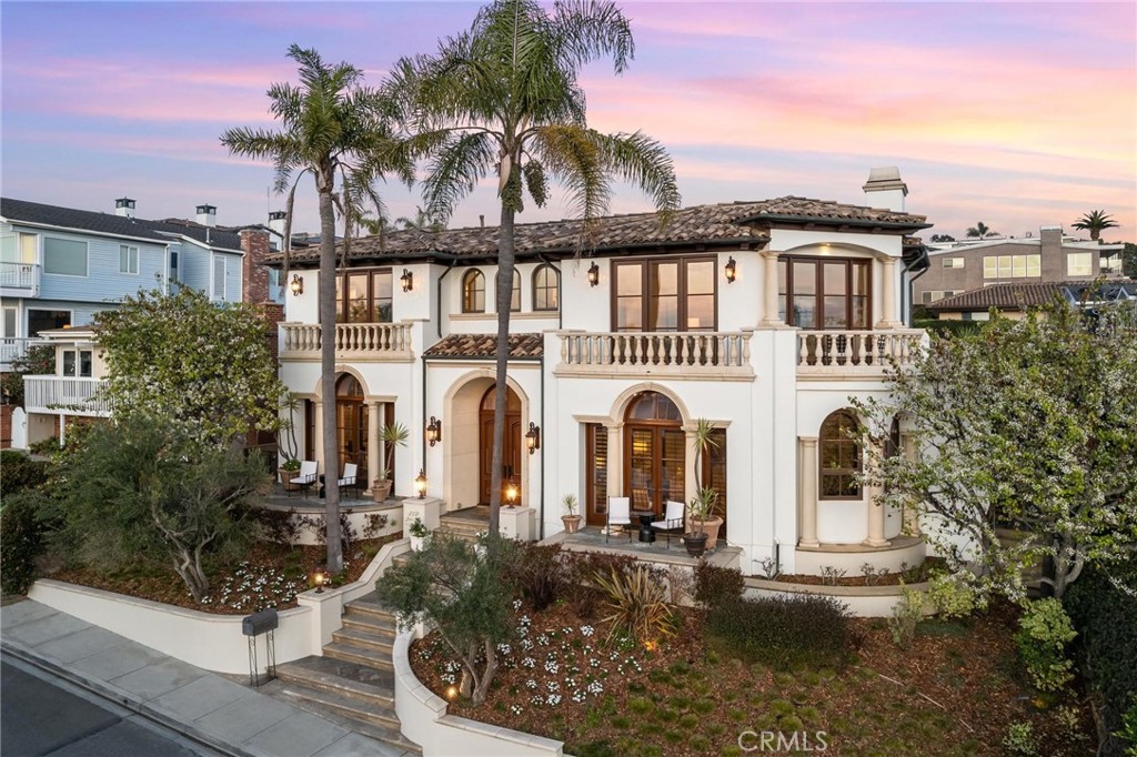 212 John Street