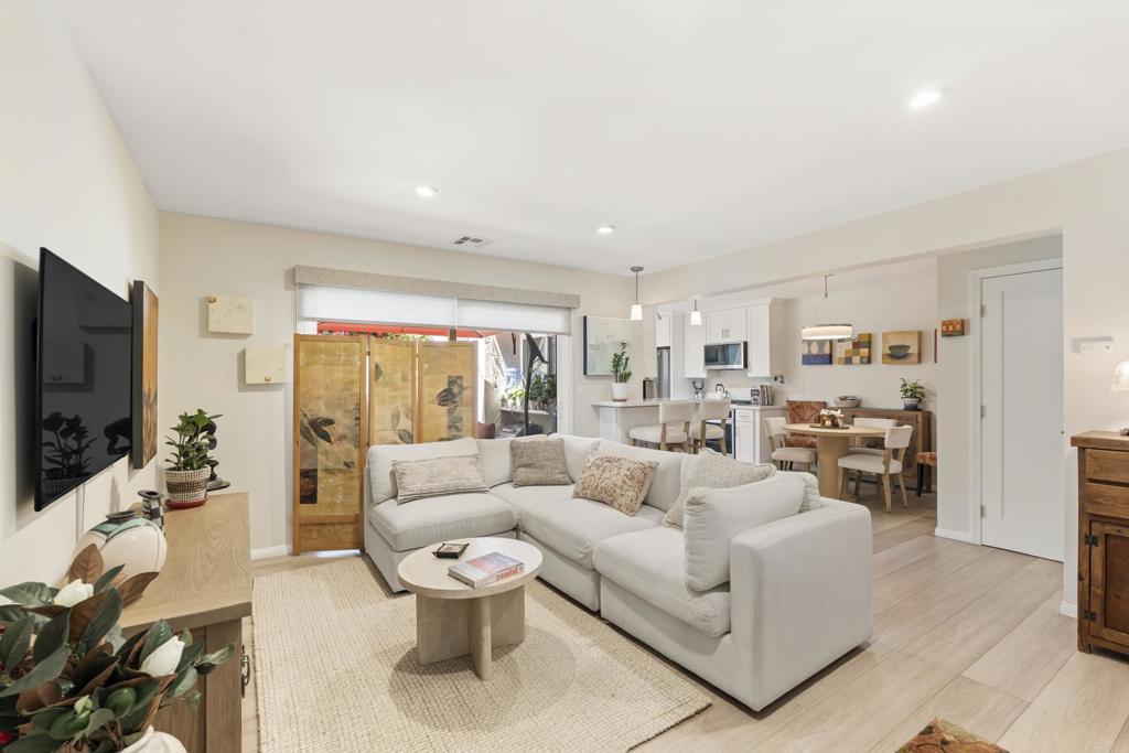 1240 Evergreen Dr