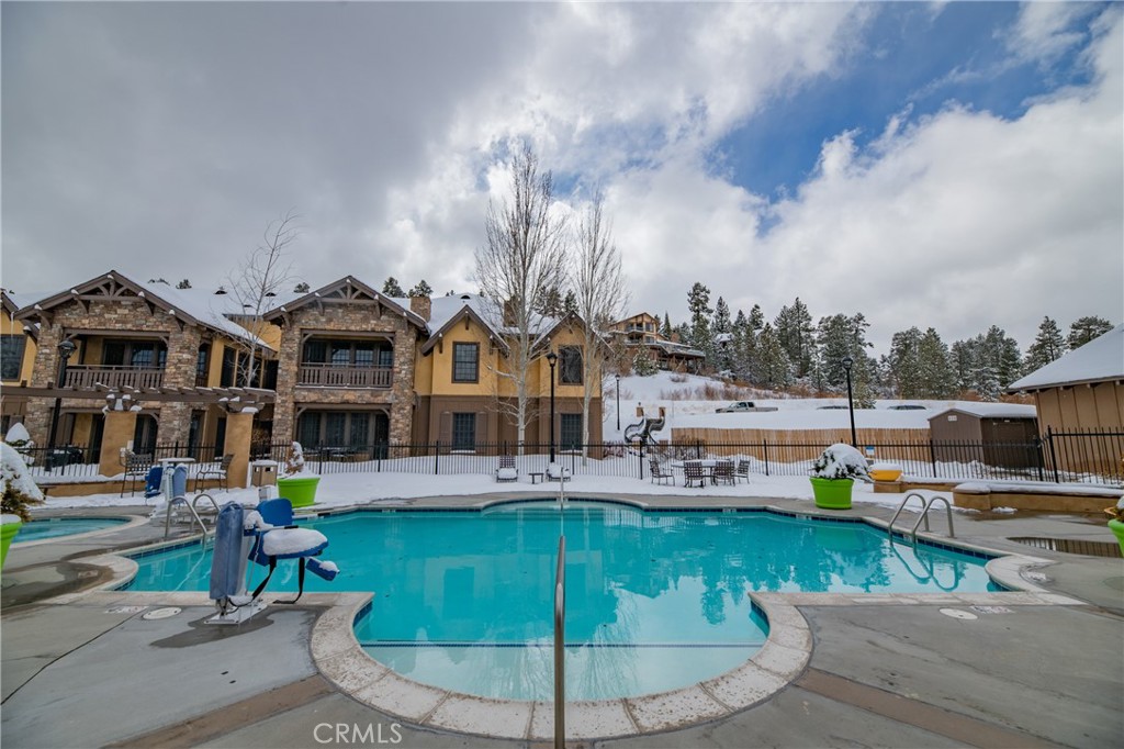 40671 Village 13B