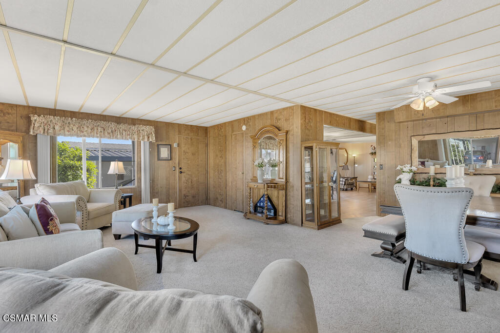 Poinsettia Gardens - 3353 - Residential