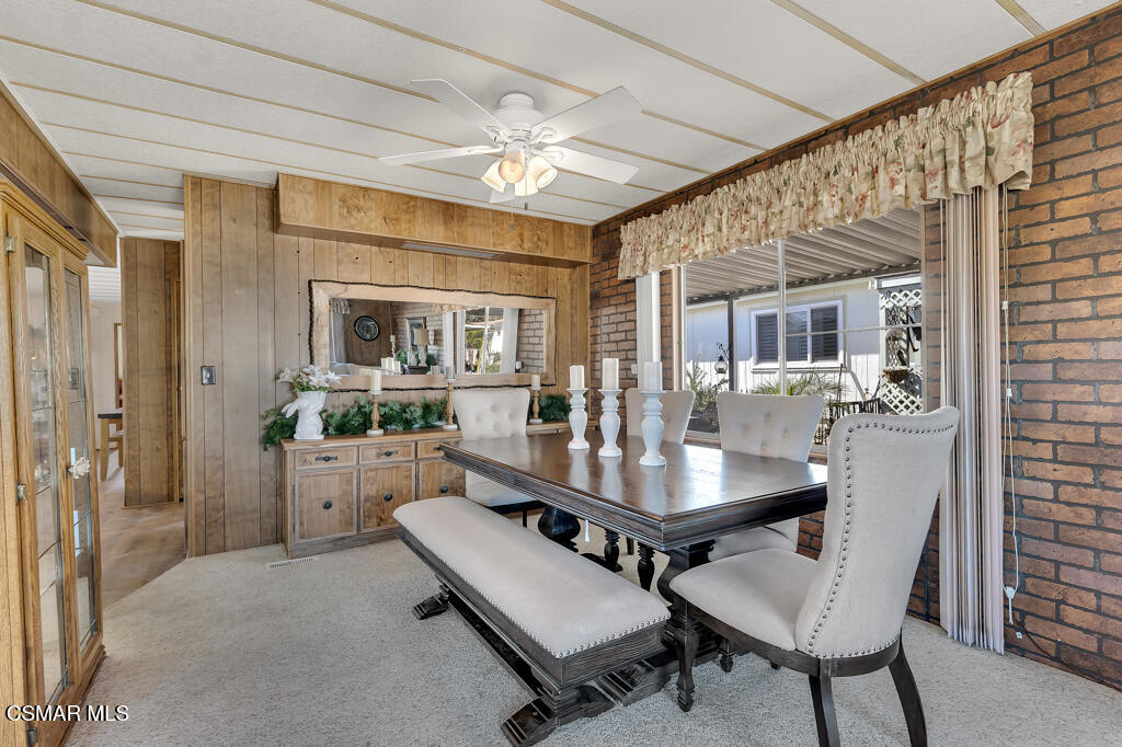 Poinsettia Gardens - 3353 - Residential